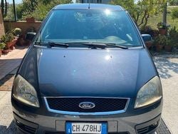 Verde Usata 2004 Ford C-MAX Ghia Monovolume | 2000 € (Buon prezzo)