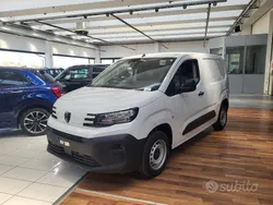 Bianco Nuova 2025 Peugeot Partner Monovolume | 17.900 € (Super prezzo)