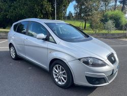 Argento Usata 2012 Seat Altea XL Style Monovolume | 3900 € (Buon prezzo)