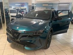 Blu Nuova 2025 Alfa Romeo GT Junior Tre volumi | 28.000 € (Buon prezzo)