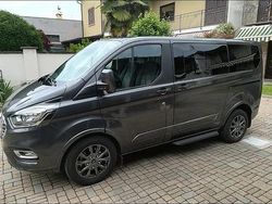 Grigio Usata 2022 Ford Tourneo Titanium Monovolume | 39.000 € (Cara)