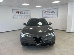 Grigio Usata 2019 Alfa Romeo Stelvio Lusso SUV | 27.900 € (Molto cara)