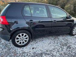 Nero Usata 2007 VW Golf V Comfortline Tre volumi | 3000 € (Ottimo prezzo)
