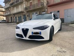 Bianco Usata 2019 Alfa Romeo Giulia Tre volumi | 23.700 € (Ottimo prezzo)