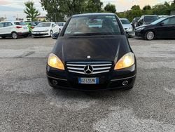 Nero Usata 2009 Mercedes A150 Classic Tre volumi | 3300 € (Ottimo prezzo)