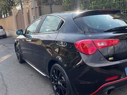 Usata 2013 Alfa Romeo Giulietta Due volumi | 7800 € (Molto cara)