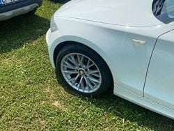 Bianco Usata 2011 BMW 118 Due volumi | 7000 € (Cara)