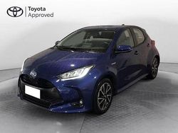 Grigio Usata 2021 Toyota Yaris Hybrid Trend Tre volumi | 18.500 € (Buon prezzo)
