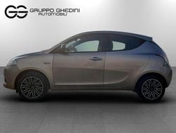 Oro Usata 2021 Lancia Ypsilon Gold Due volumi | 10.600 € (Buon prezzo)