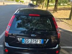 Nero Usata 2008 Ford Fiesta Tre volumi | 2000 €