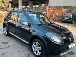 Grigio Usata 2011 Dacia Sandero Stepway Due volumi | 3500 € (Buon prezzo)
