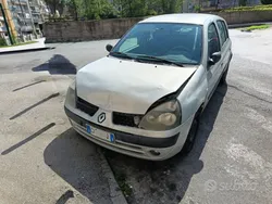 Usata 2003 Renault Clio II Due volumi | 700 € (Super prezzo)