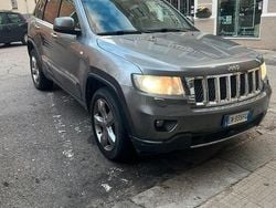 Usata 2012 Jeep Cherokee Overland SUV | 4500 €