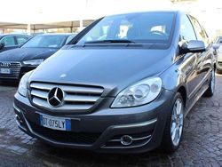 Grigio metallizzato Usata 2009 Mercedes B200 Monovolume | 3900 € (Cara)