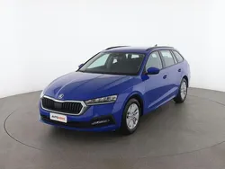 Blu Usata 2023 Skoda Octavia Executive Station wagon | 24.599 € (Buon prezzo)