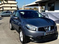 Argento Usata 2009 Nissan Qashqai Visia SUV | 4490 € (Buon prezzo)