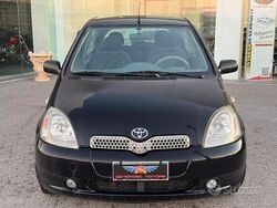 Nero Usata 2002 Toyota Yaris Sol Tre volumi | 2200 € (Buon prezzo)
