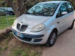 Usata 2008 Lancia Musa Monovolume | 1300 €