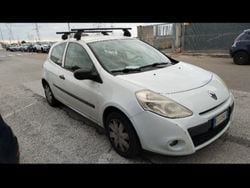 Usata 2010 Renault Clio II Furgone | 1500 €