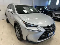 Argento Usata 2015 Lexus NX300h SUV | 16.200 € (Ottimo prezzo)