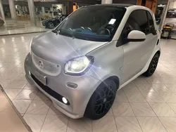 Grigio perla satinato Usata 2016 Smart ForTwo Coupé Proxy Coupé | 12.500 € (Cara)