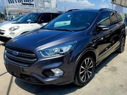 Grigio Usata 2018 Ford Kuga SUV | 15.500 € (Buon prezzo)