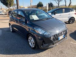 Grigio Usata 2022 Hyundai i10 Advanced Due volumi | 10.900 € (Ottimo prezzo)