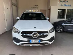 Bianco Usata 2023 Mercedes GLA180 SUV | 34.400 € (Buon prezzo)