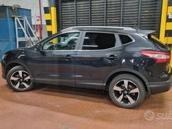 Nero Usata 2017 Nissan Qashqai N-Connecta SUV | 10.700 € (Ottimo prezzo)