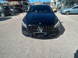 Nero Usata 2018 Mercedes CLA200 AMG line Tre volumi | 25.400 € (Buon prezzo)