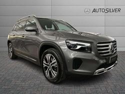 Grigio montagna / metallizzato Usata 2023 Mercedes GLB200 Advanced Plus SUV | 39.900 € (Buon prezzo)