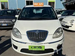 Bianco Usata 2009 Lancia Musa Monovolume | 2800 € (Buon prezzo)