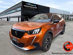 Arancione con tetto nero Usata 2023 Peugeot 2008 GTi SUV | 19.400 € (Buon prezzo)