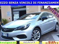 Argento Usata 2021 Opel Astra Elegance Tre volumi | 12.990 € (Ottimo prezzo)