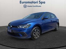 Blu/azzurro Usata 2022 VW Polo Life Tre volumi | 15.500 € (Buon prezzo)
