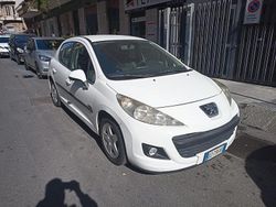 Bianco Usata 2010 Peugeot 207 Sport Tre volumi | 4500 € (Molto cara)