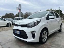 Bianco Usata 2019 Kia Picanto X-Line Due volumi | 8900 € (Buon prezzo)