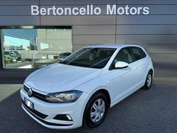 Bianco Usata 2019 VW Polo Comfortline Tre volumi | 12.900 € (Buon prezzo)