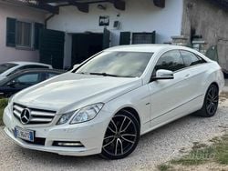 Bianco Usata 2012 Mercedes E250 Coupé | 9390 € (Super prezzo)