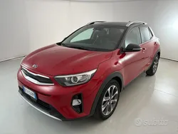 Rosso tett Usata 2018 Kia Stonic SUV | 12.900 € (Buon prezzo)