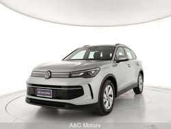 Argento Usata 2024 VW Tiguan Life SUV | 34.900 € (Buon prezzo)