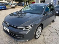 Dolphin grau Usata 2025 VW Golf Style Tre volumi | 30.500 € (Buon prezzo)