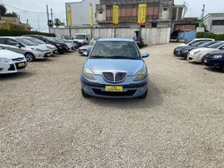 Blu/azzurro Usata 2006 Lancia Ypsilon Due volumi | 2500 € (Buon prezzo)