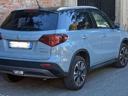 Blu/azzurro Usata 2022 Suzuki Vitara SUV | 17.500 € (Buon prezzo)