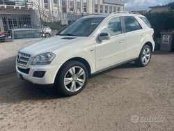 Usata 2009 Mercedes 300 Station wagon | 13.500 €