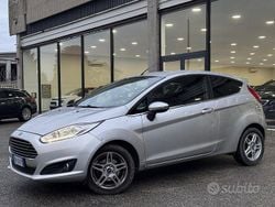 Grigio Usata 2013 Ford Fiesta Titanium Tre volumi | 2500 € (Ottimo prezzo)