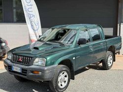 Verde Usata 2002 Mitsubishi L200 Pick-up | 7900 € (Ottimo prezzo)