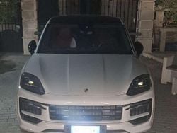 Usata 2025 Porsche Cayenne SUV | 110.000 € (Molto cara)