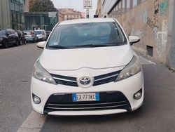 Bianco Usata 2015 Toyota Verso Monovolume | 5500 € (Buon prezzo)