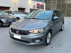 Grigio Usata 2016 Fiat Tipo Opening Edition Tre volumi | 8900 € (Buon prezzo)